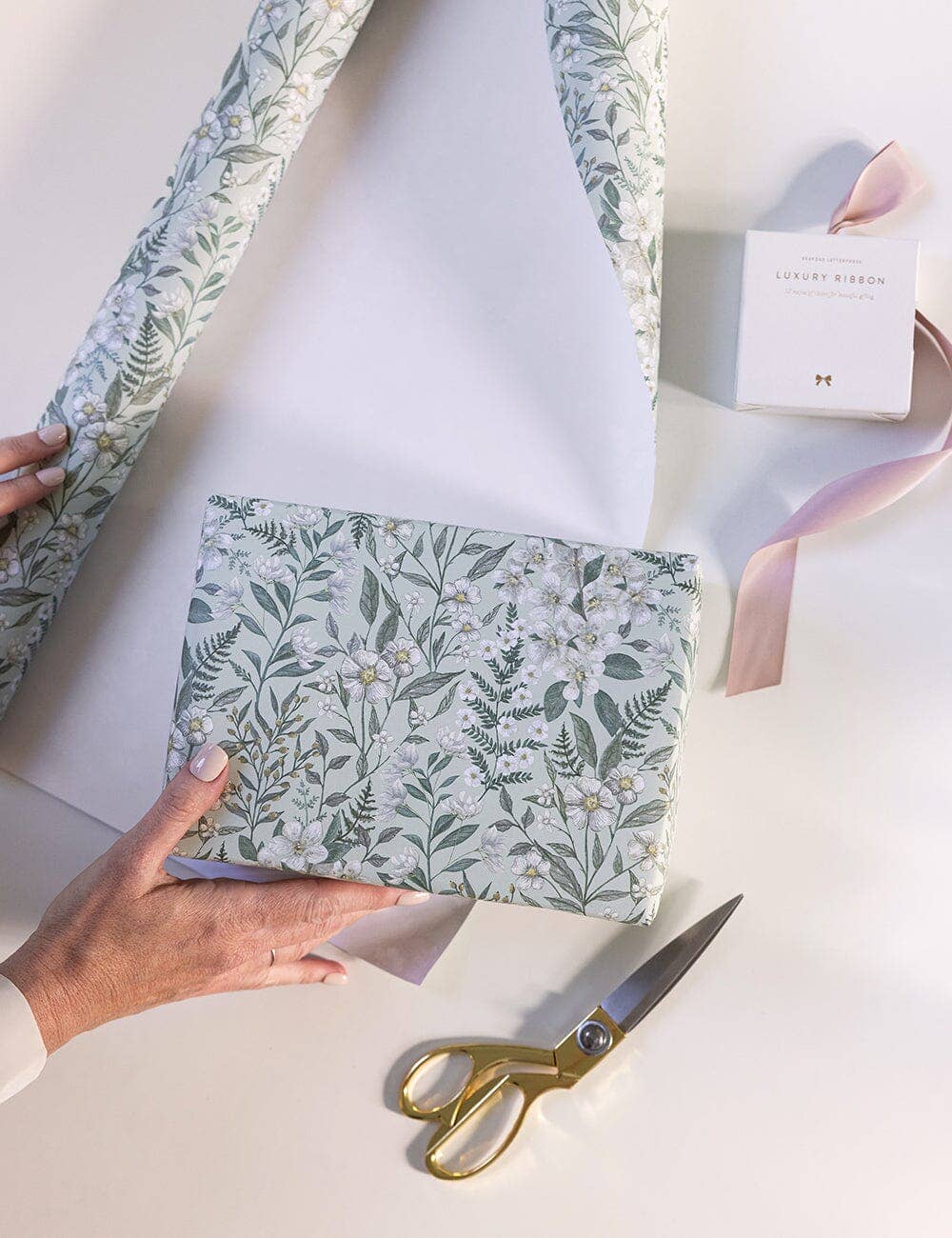 Gift Wrap Roll 3m - Ivory Garden