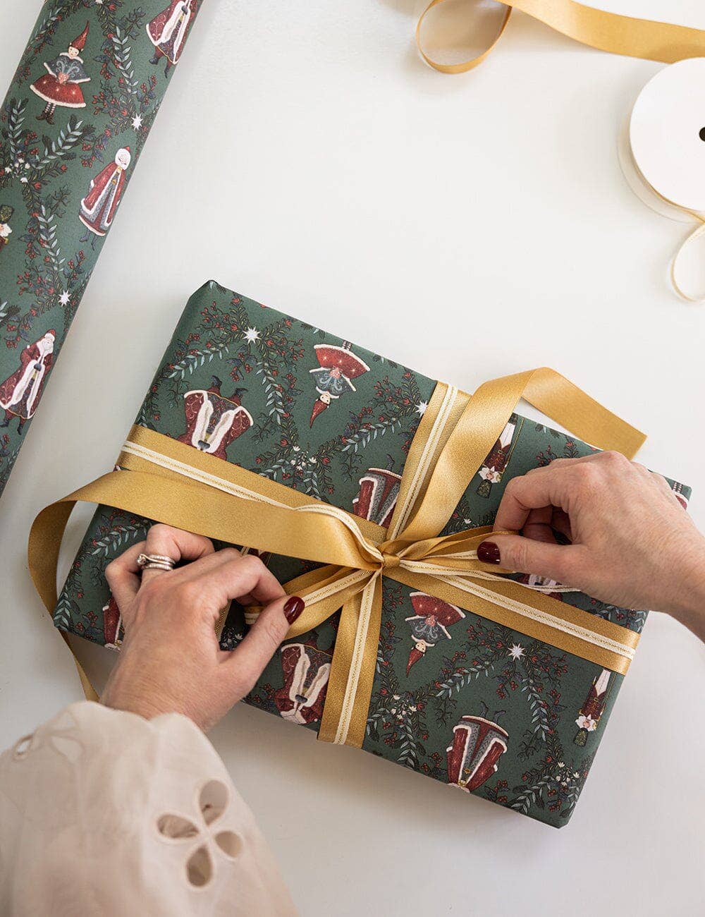 Gift Wrap Roll 30m - Mr & Mrs Claus