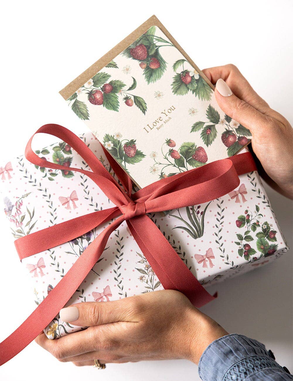 Dainty Petals/ Garden Reverie Double Sided Gift Wrap