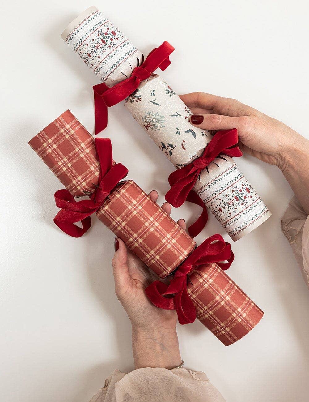 Christmas Cracker Kit 10 Pack - Heirloom Holly