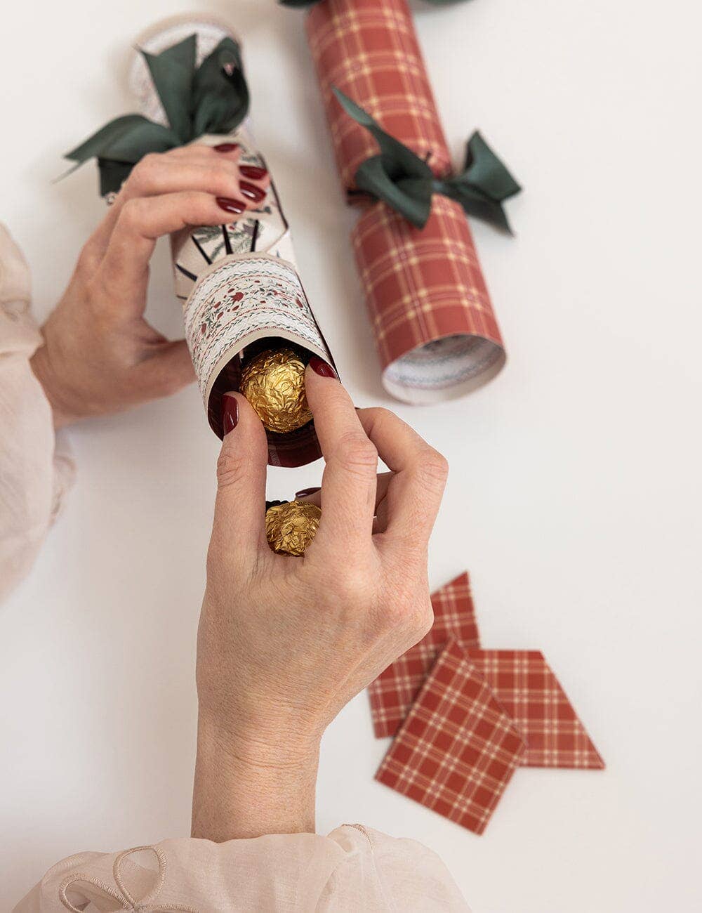Christmas Cracker Kit 10 Pack - Heirloom Holly