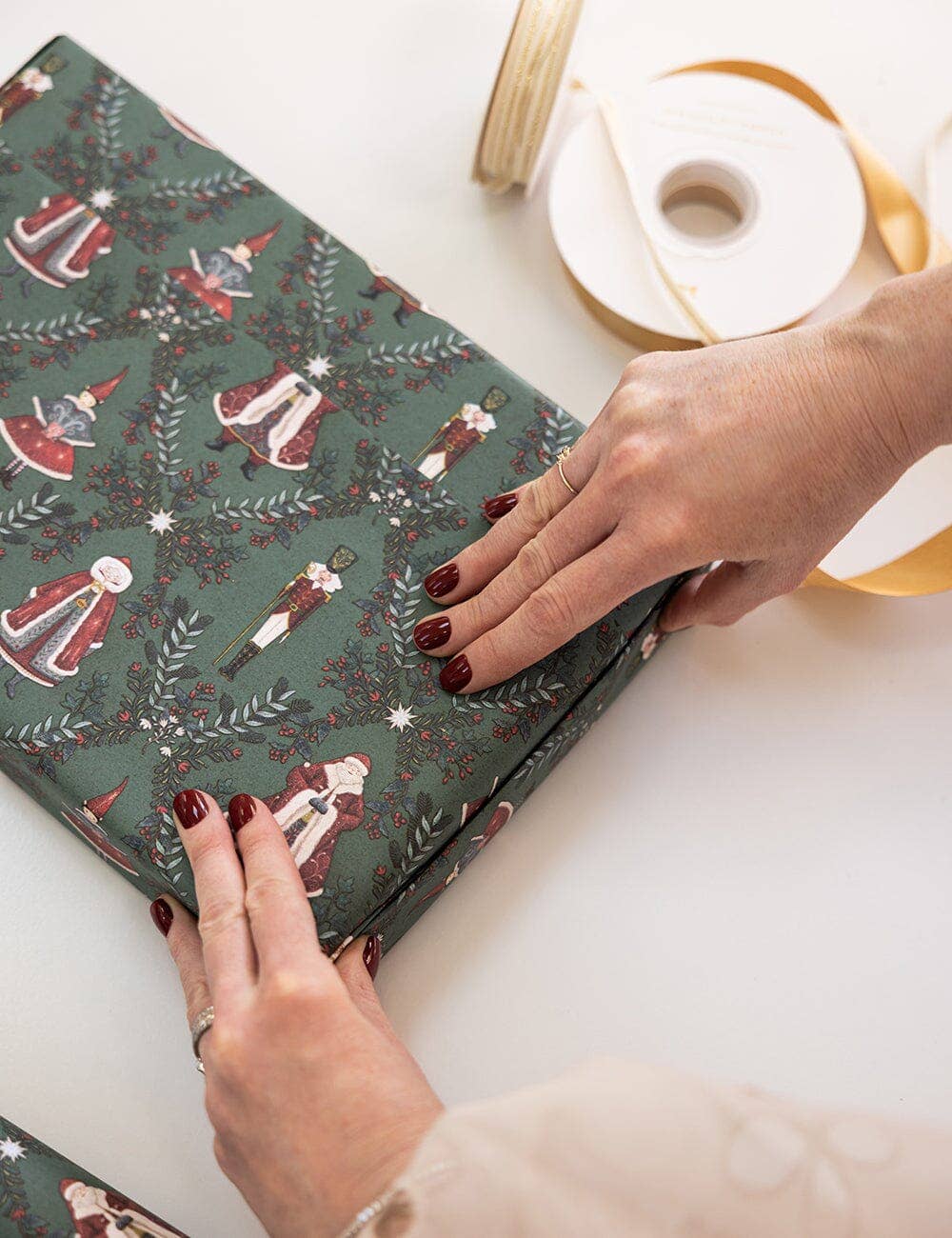 Gift Wrap Roll 30m - Mr & Mrs Claus