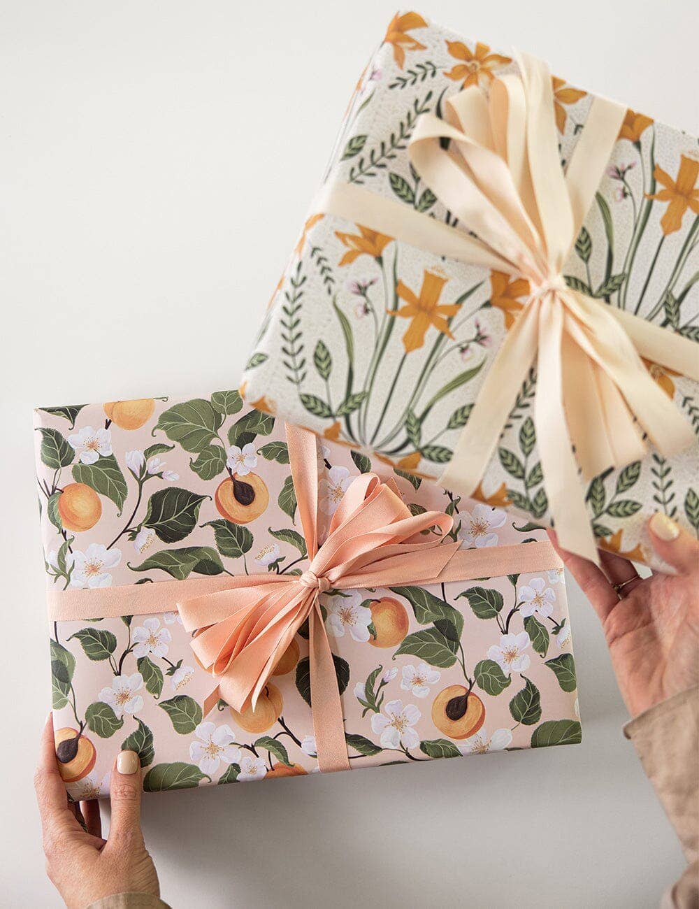 Peaches / Daffodil Double Sided Gift Wrap