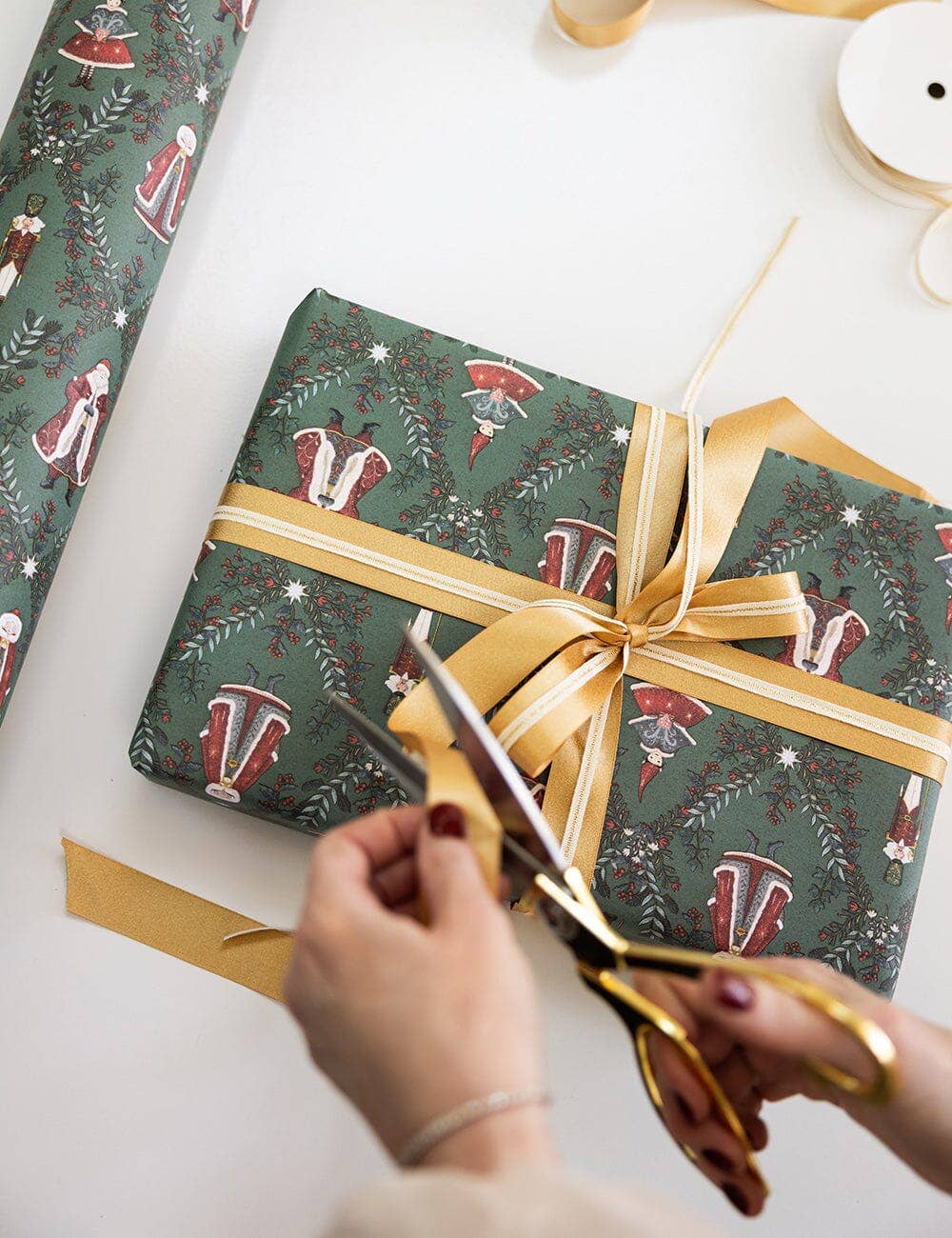 Gift Wrap Roll 30m - Mr & Mrs Claus
