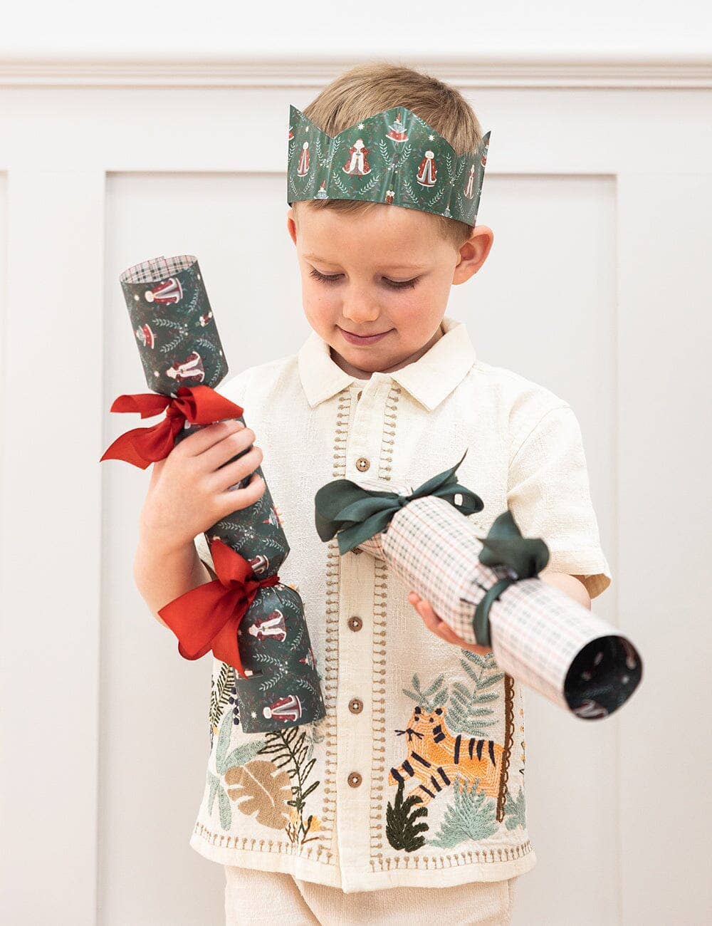 Christmas Cracker Kit 10 Pack - Mr & Mrs Claus