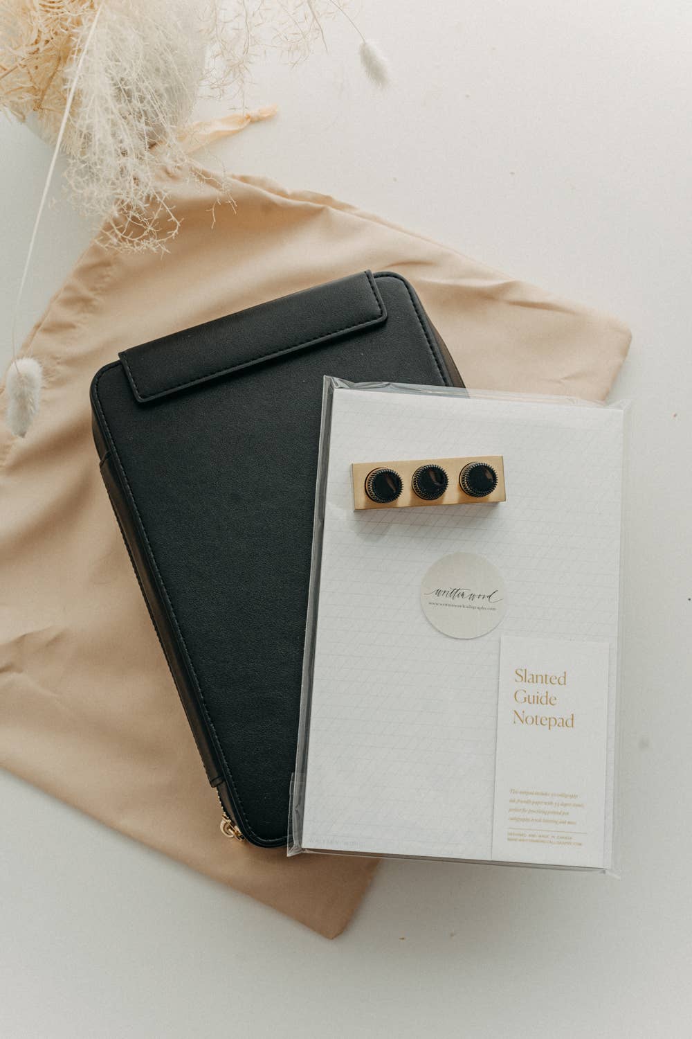 Calligraphy Travel Case