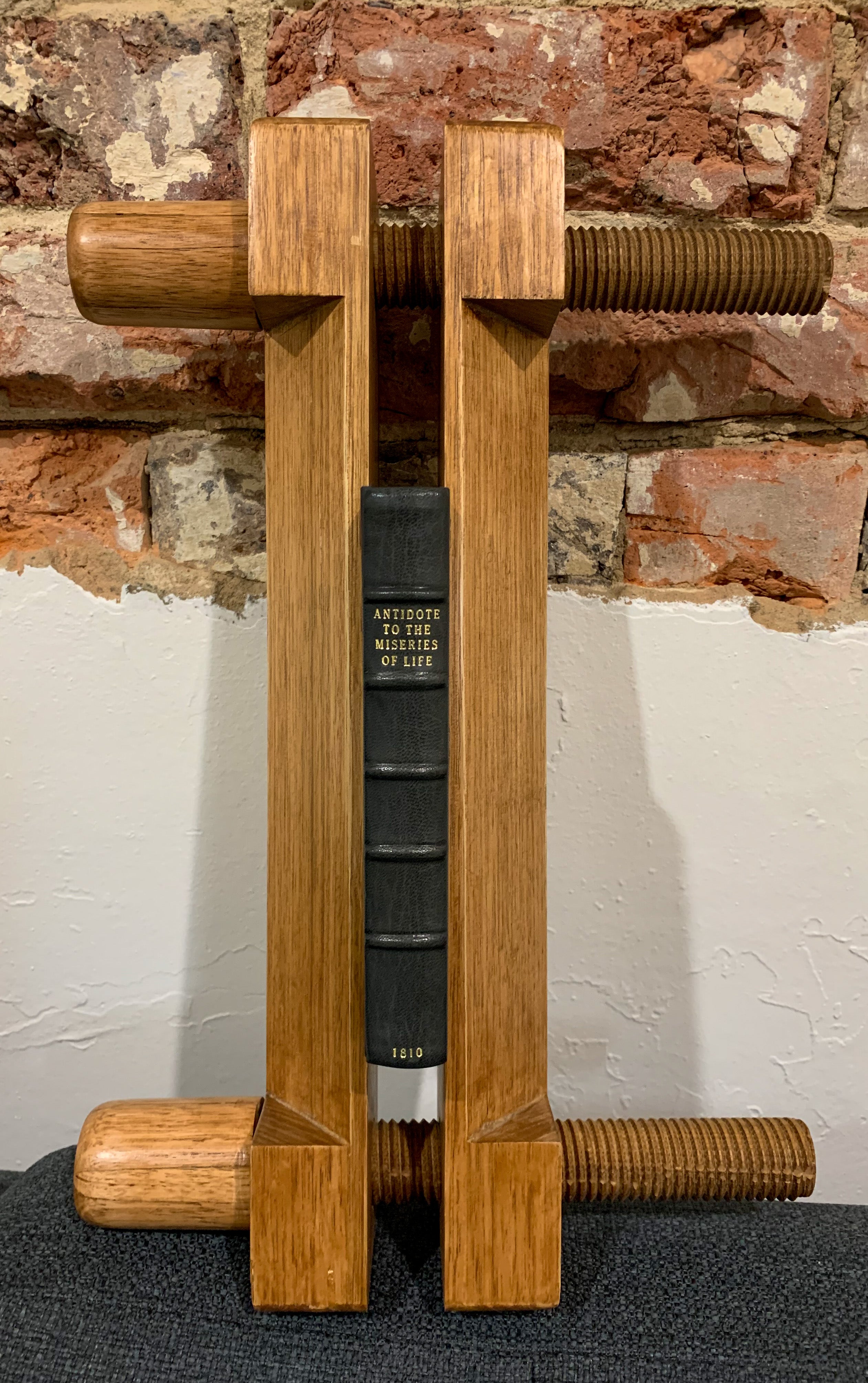 Small Finishing Press