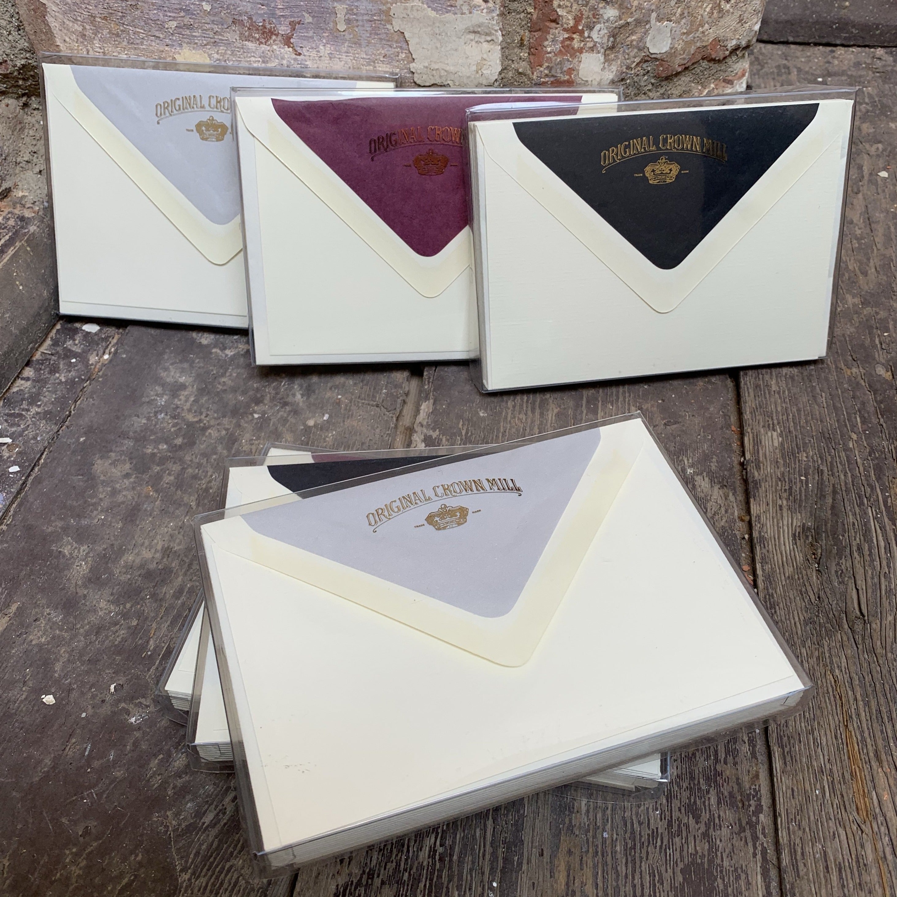 The Silks Correspondence Card Set