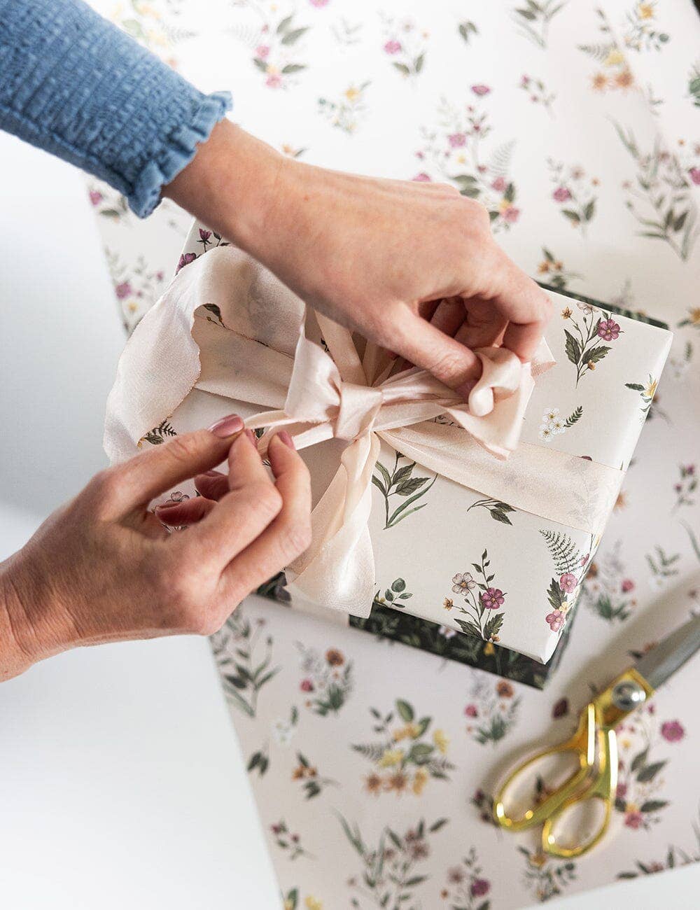 Dainty Blooms / Forest Friends 6pk Gift Wrap Sheets