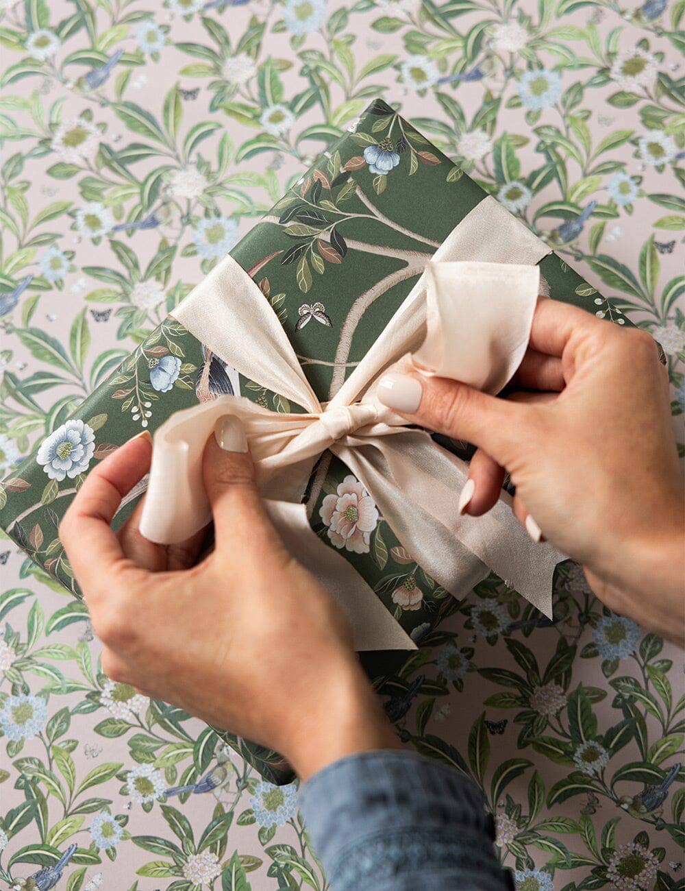 Camellia Tree / Summer Garden Double Sided Gift Wrap