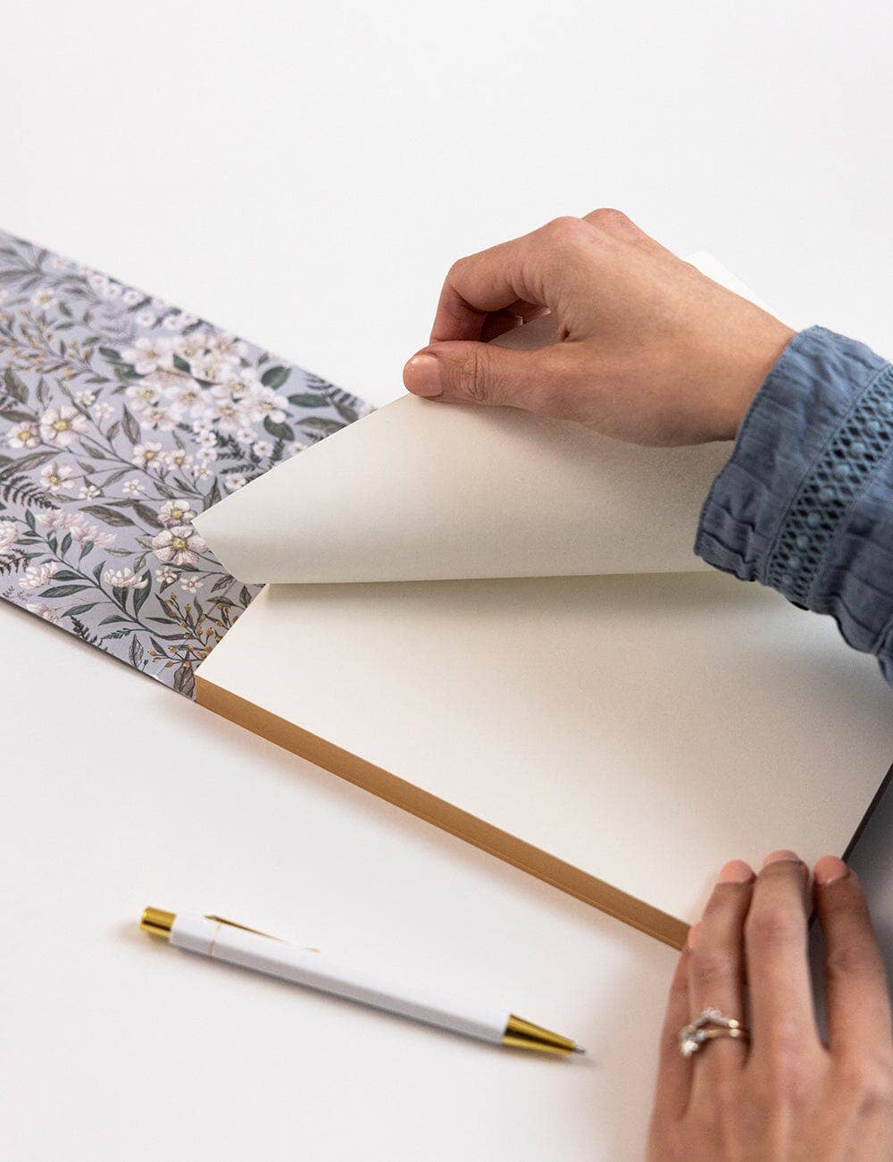 Ivory Garden Notepad Desktop Jotter