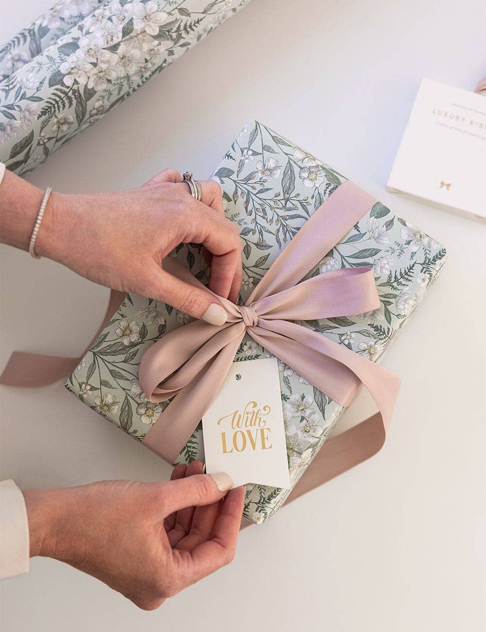 Gift Wrap Roll 3m - Ivory Garden
